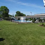 Falcon Inn