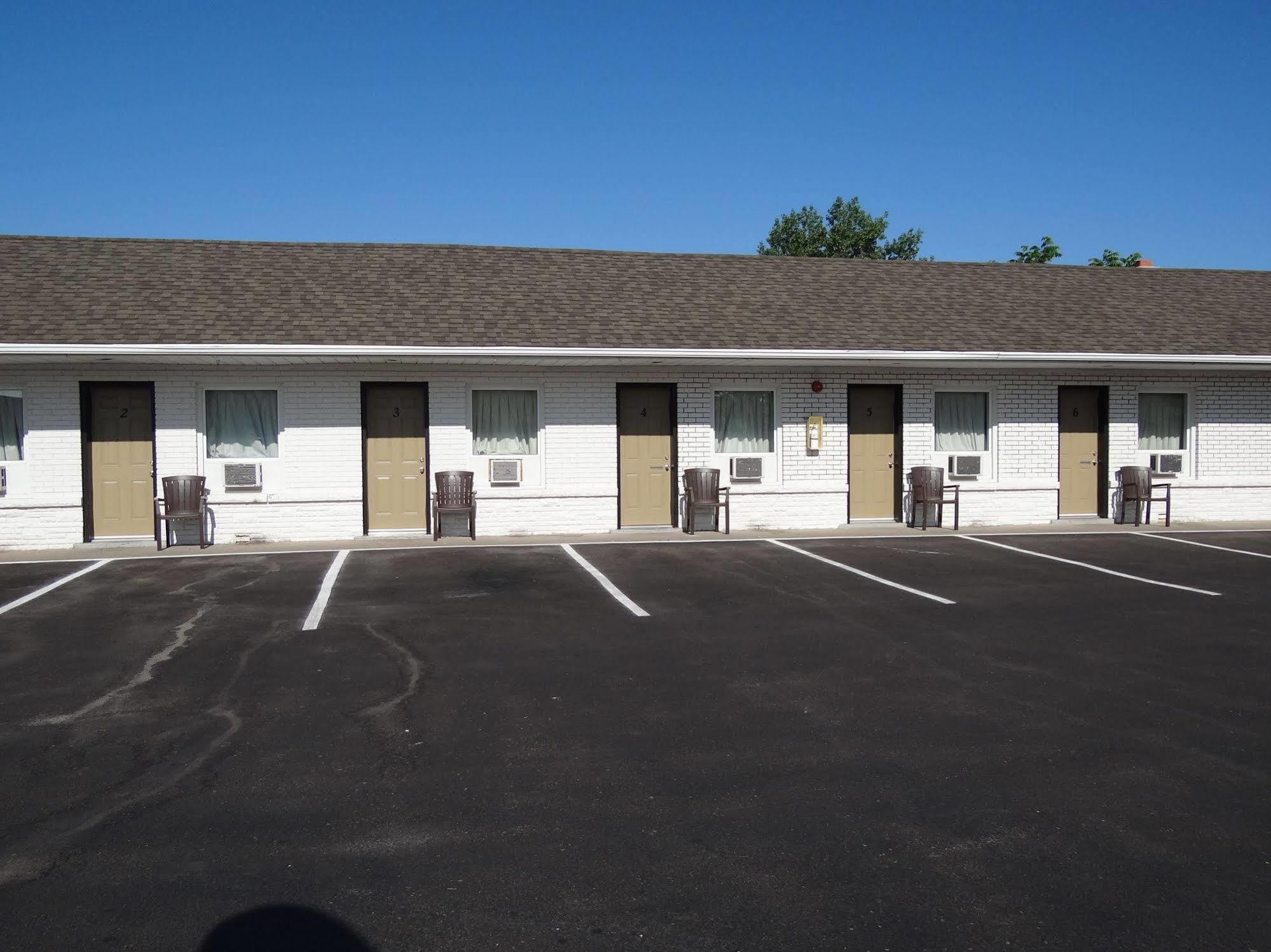 Falcon Motel 2*